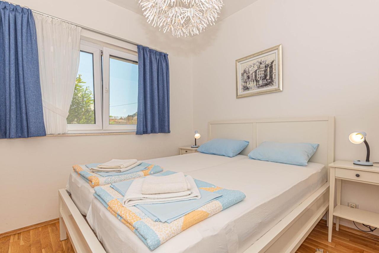 Apartments Villa Tribunj Tribalj المظهر الخارجي الصورة