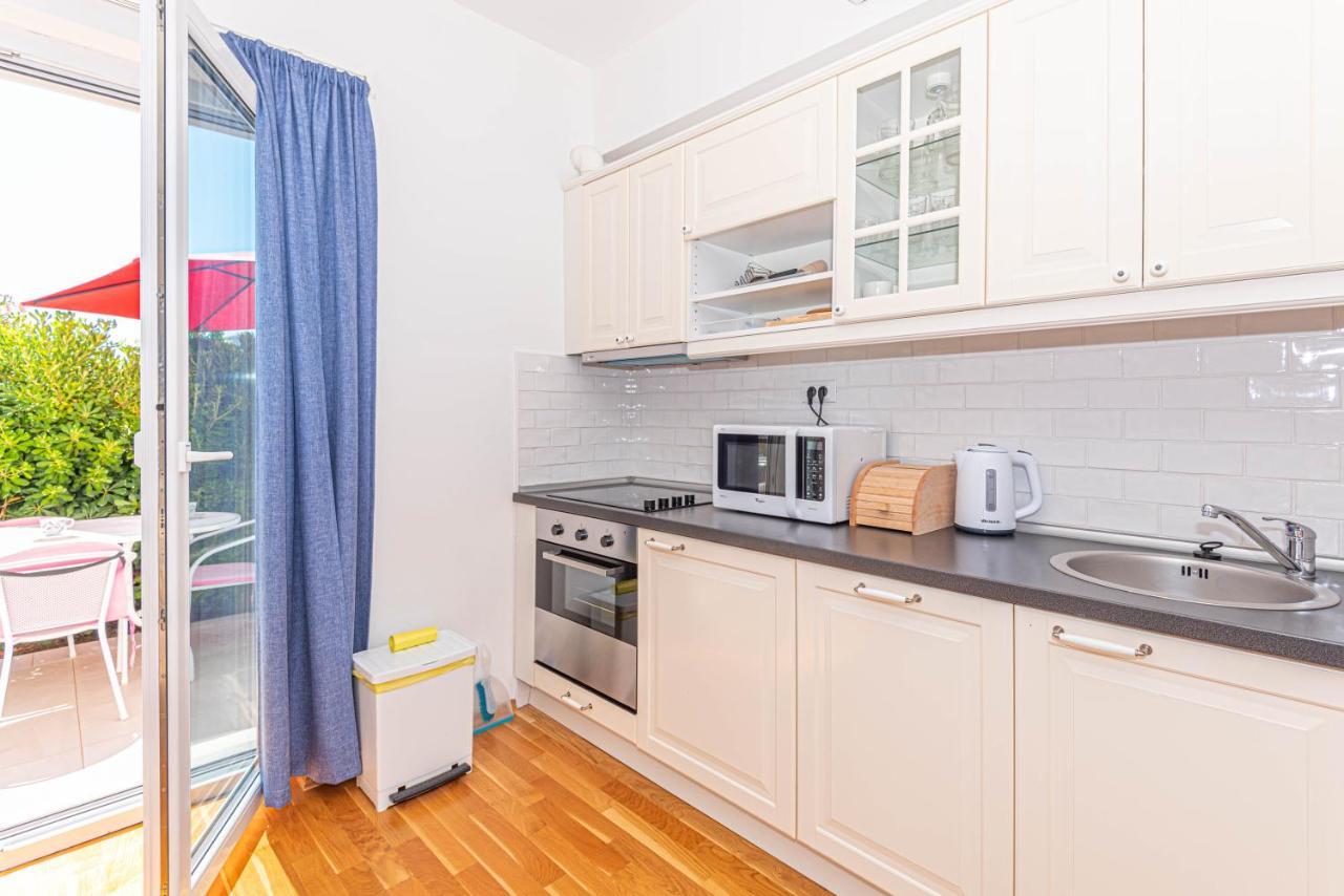 Apartments Villa Tribunj Tribalj المظهر الخارجي الصورة