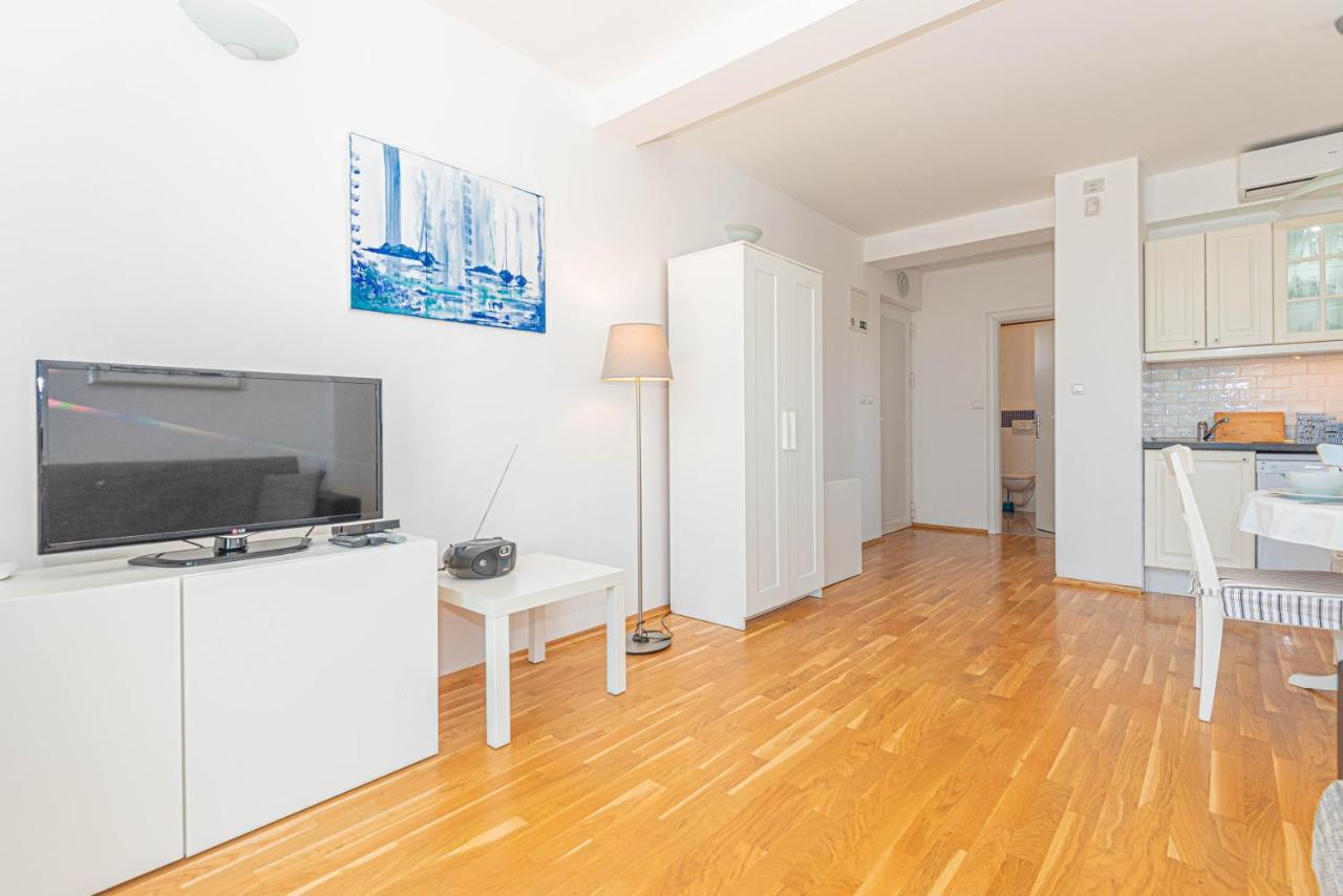 Apartments Villa Tribunj Tribalj المظهر الخارجي الصورة