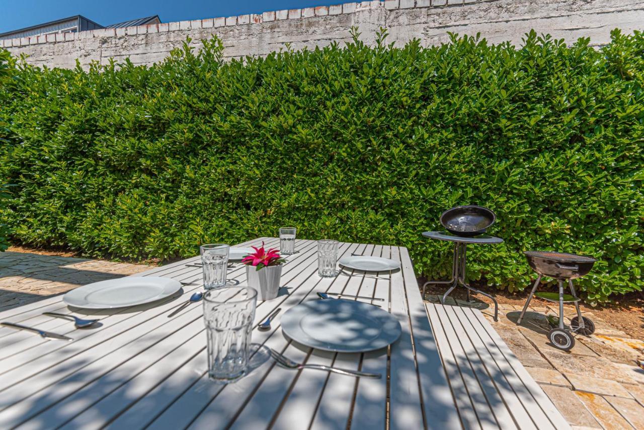 Apartments Villa Tribunj Tribalj المظهر الخارجي الصورة
