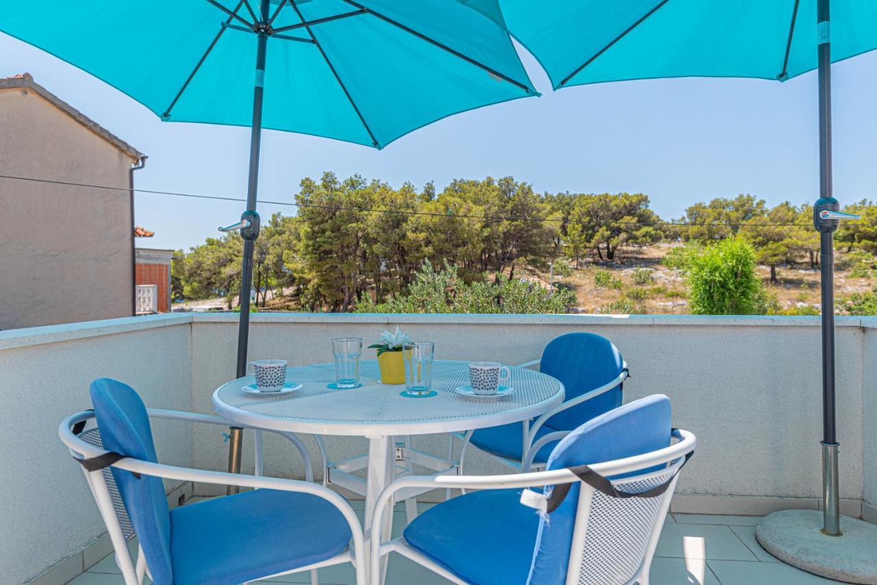 Apartments Villa Tribunj Tribalj المظهر الخارجي الصورة