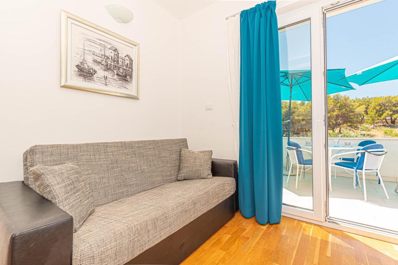 Apartments Villa Tribunj Tribalj المظهر الخارجي الصورة