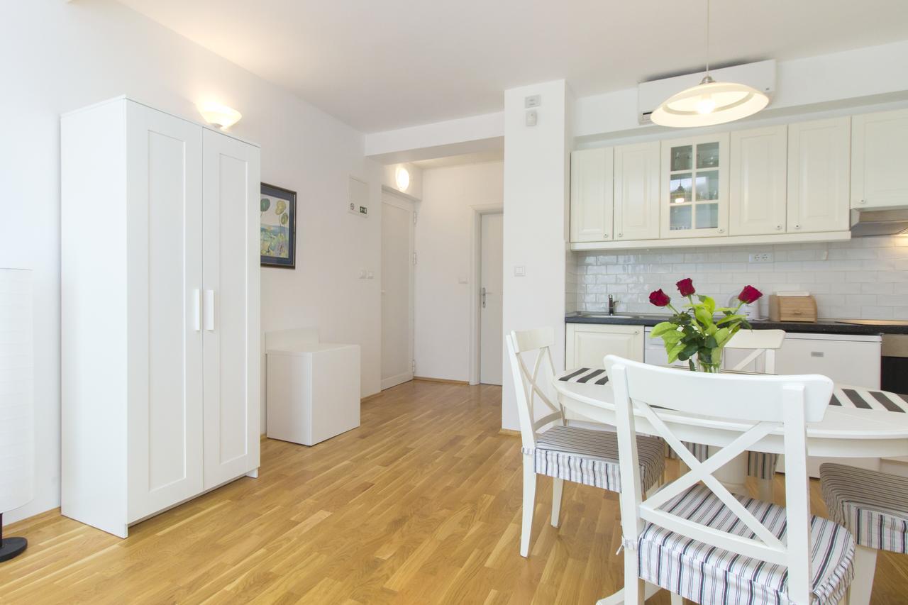 Apartments Villa Tribunj Tribalj المظهر الخارجي الصورة