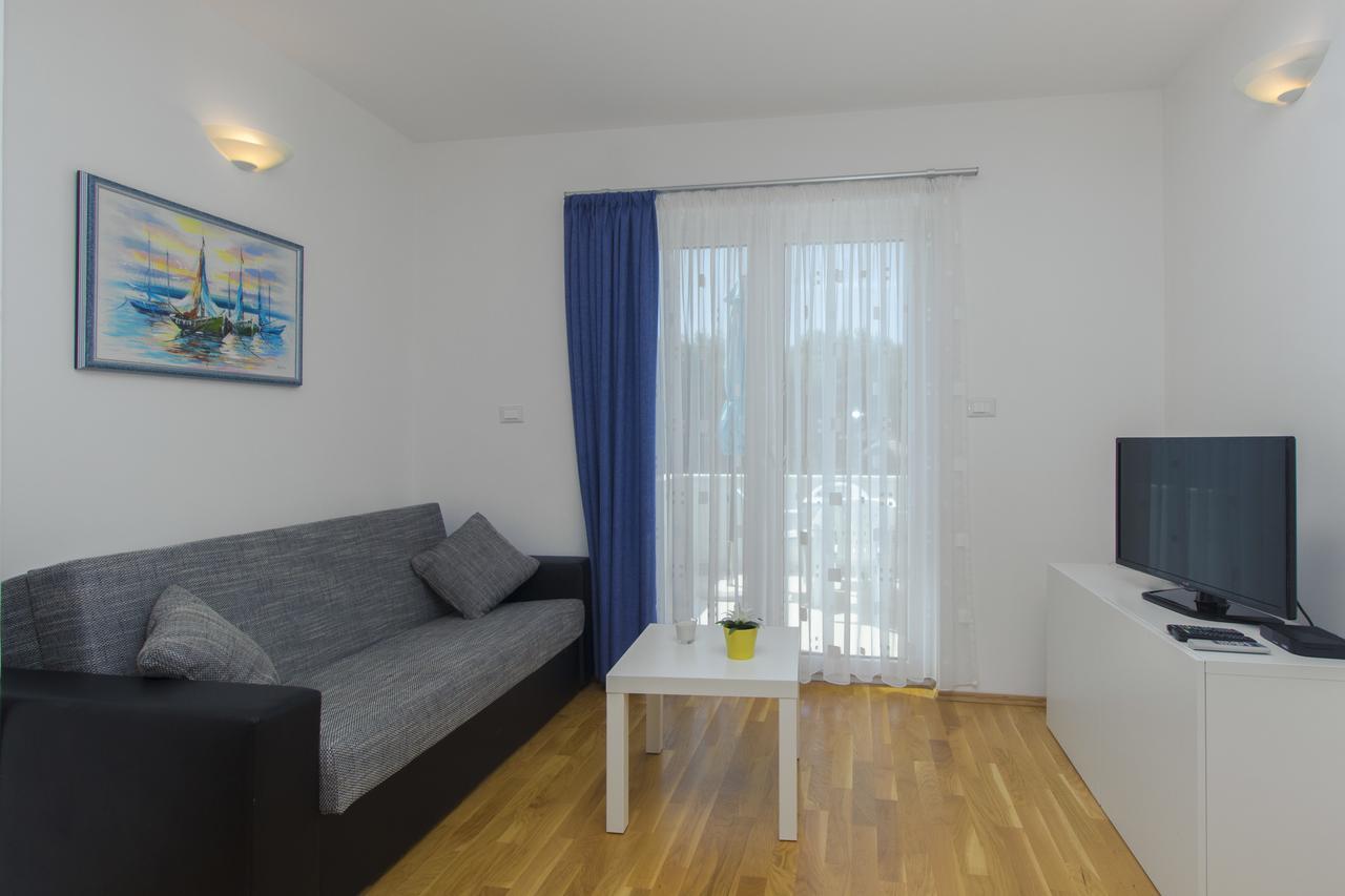 Apartments Villa Tribunj Tribalj المظهر الخارجي الصورة