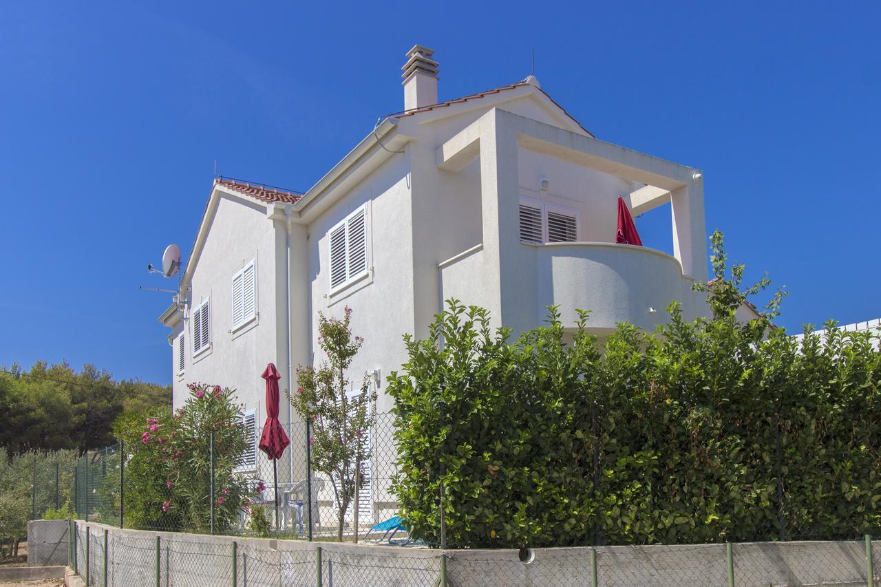 Apartments Villa Tribunj Tribalj المظهر الخارجي الصورة