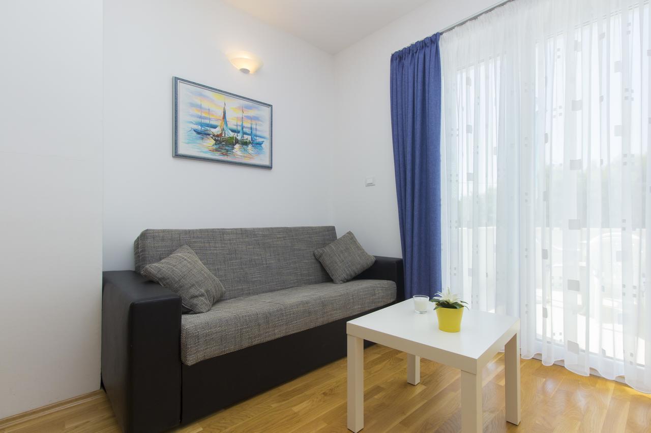 Apartments Villa Tribunj Tribalj المظهر الخارجي الصورة