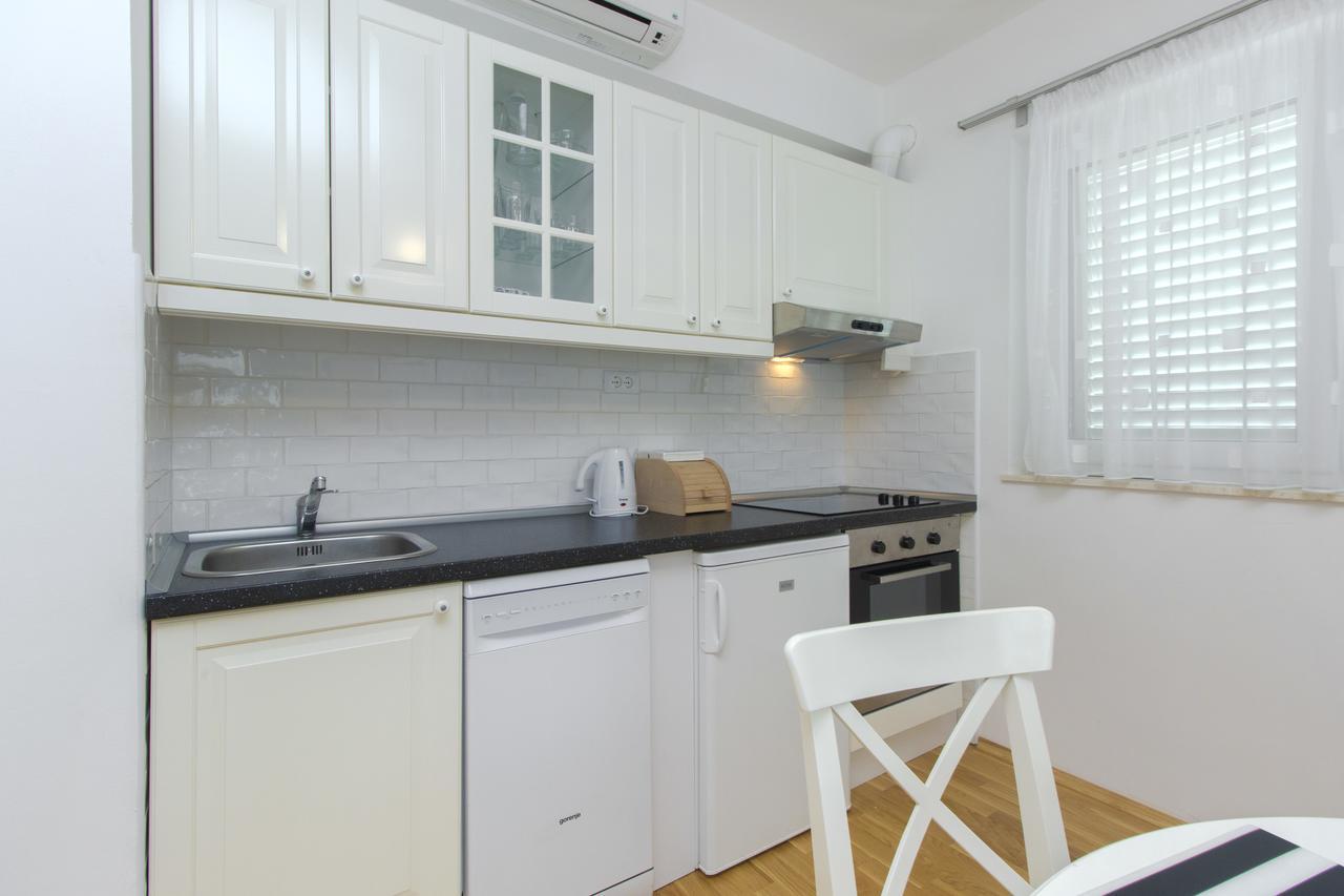 Apartments Villa Tribunj Tribalj المظهر الخارجي الصورة